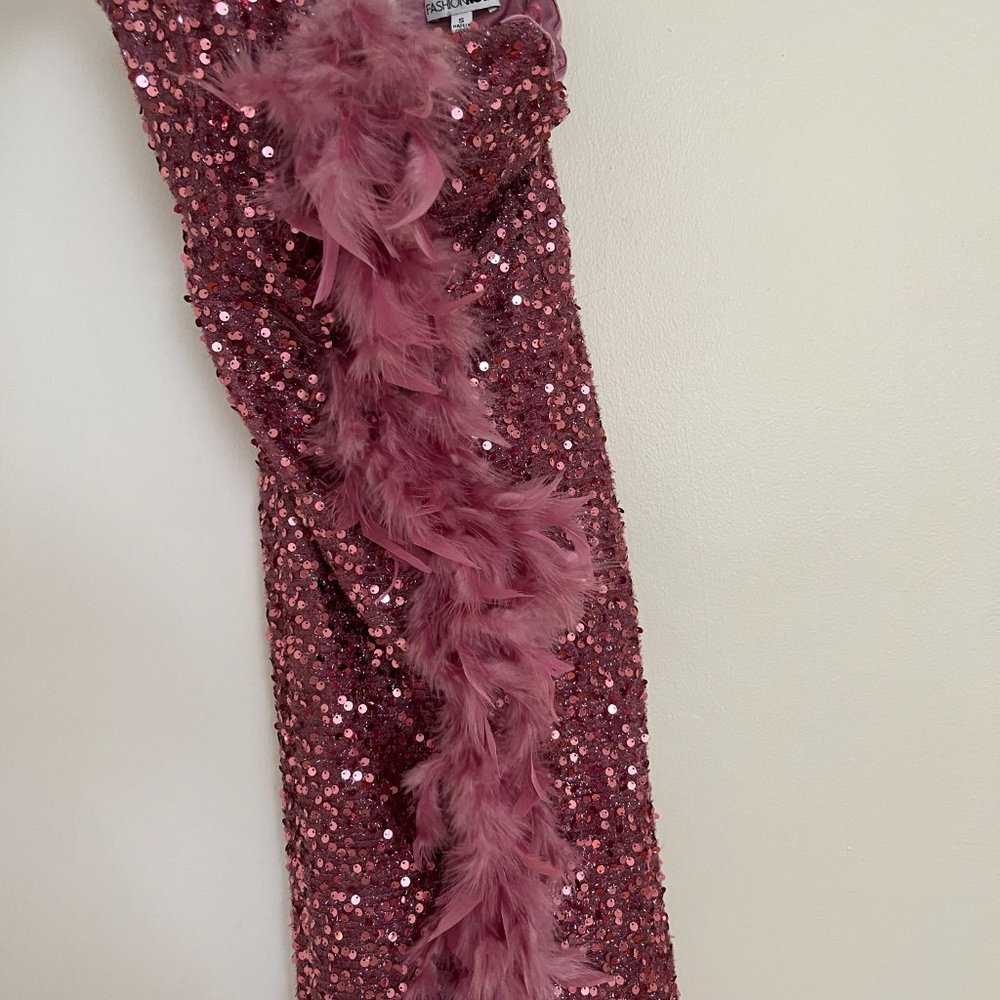 NWT Feathered Sequin Trim Midi Dress - Mauve - Picture 4 of 4